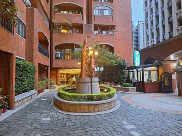 信義安和捷運紅樓4房美廈｜台北市大安區敦化南路二段