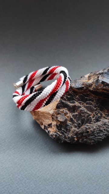 手工製作 白色 紅色或黑色女士手鍊  多層串珠手鍊