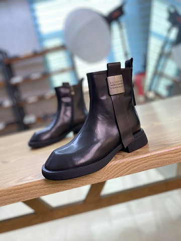 免運~馬丁靴女英倫風2024秋冬新款真皮厚底中筒女靴時尚簡單歐貨小皮靴