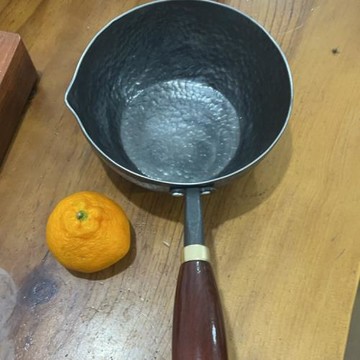 奶鍋尺寸齊全手工鍛造平底魚鱗紋飯店炒菜鍋無涂層不粘鍋章丘鐵鍋