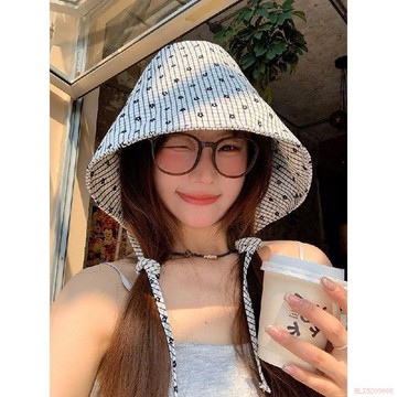 桃園出貨✨簡約格子花朵漁夫帽女春夏季法式大帽檐遮陽帽子戶外遮臉防曬盆帽