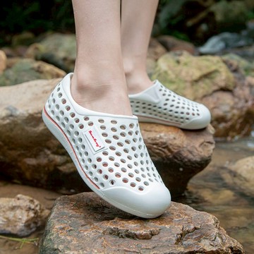 免運 涉水鞋溯溪鞋沙灘鞋男 專業油水防滑涼鞋洞洞鞋透氣EVA男士鏤空耐磨釣魚速干涉水沙灘鞋