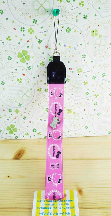 【震撼精品百貨】Hello Kitty 凱蒂貓 短手機吊繩-粉側坐 震撼日式精品百貨