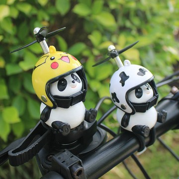 ✨免運可開發票#車載擺件 可愛小熊貓 電動車裝飾品 自行車摩托小掛件 竹蜻蜓 生日禮物車載小擺件