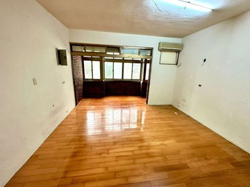 介壽路旁︱安康街靜心湖︱稀有釋出五房庭院透天｜新竹市東區安康街