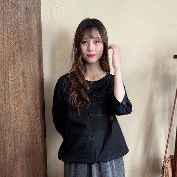 Hana Mokuba 圓領縫線造型設計上衣