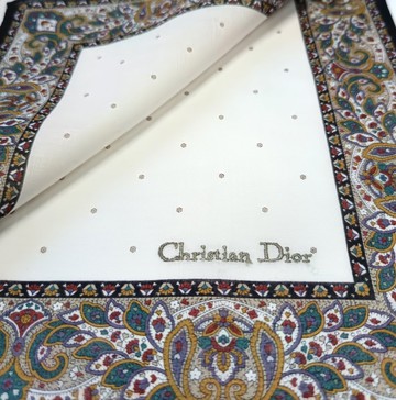 Christian Dior 復古佩斯利手帕 — 優雅邊框 19 x 19 英吋