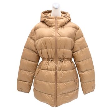 BURBERRY 品牌經典款連帽款腰部抽繩中長版羽絨外套(卡其)