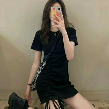 【法式收腰包臀A字裙】夏季新款短袖女裝 黑色連衣裙 設計感小眾修身裙 洋裝 連身裙 短裙 顯瘦裙