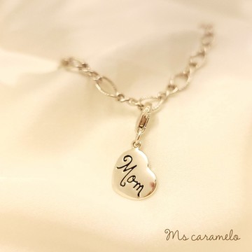 【焦糖小姐 Ms caramelo】媽咪手鍊 Mom 愛心手鍊 (K白款)