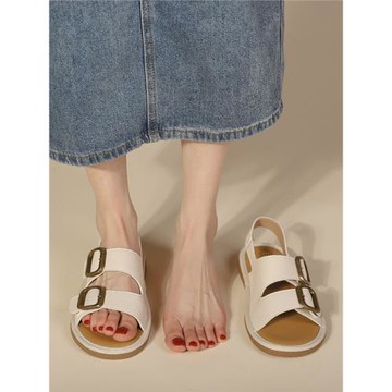 2025夏季新款平底涼鞋女夏天新款軟底踩屎感外穿潮皮帶扣沙灘鞋