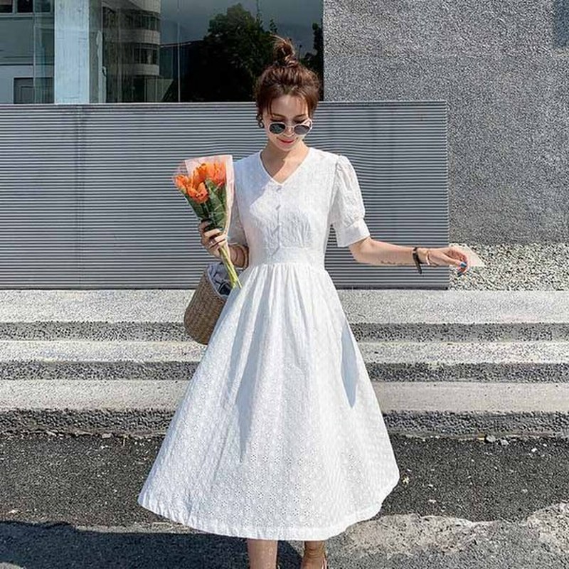 レトロ 白ワンピース レディース 夏 ワンピース ホワイト 半袖 Aライン 膝丈ワンピース 着痩せ Vネック 旅行 海 韓国ファッション 爽やか 通販 Lineポイント最大0 5 Get Lineショッピング
