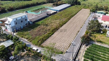 阿蓮近高鐵、有水有電有建照、面寬方正農地｜高雄市阿蓮區中路
