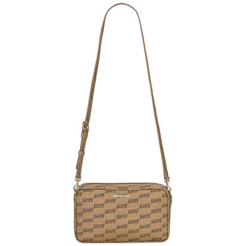 【Balenciaga 巴黎世家】專櫃經典款滿版LOGO防刮皮革小款相機包斜背包/側背包