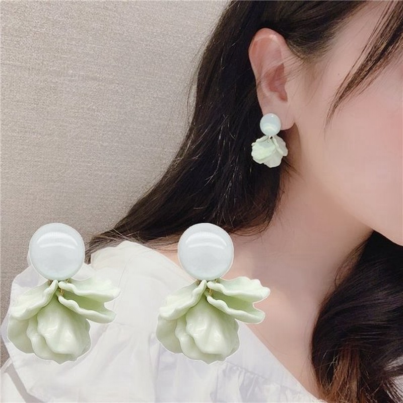 ピアス レディース アクセサリー ジュエリー 花びら 花 フラワー パステルカラー キャンディカラー おしゃれ かわいい 可愛い デート ギフト プレ 通販 Lineポイント最大0 5 Get Lineショッピング