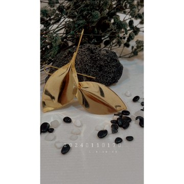 【AK】極簡經典系列 輕奢亮面仿葉耳環