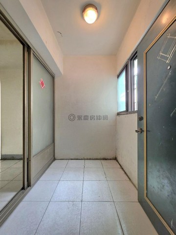 岡山竹圍商圈大三房｜陽台進出｜捷運宅 70511｜高雄市岡山區竹圍南街