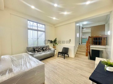 鳳鳴路靜巷全新整理獨立車庫邊間透天別墅｜台中市大雅區鳳鳴路