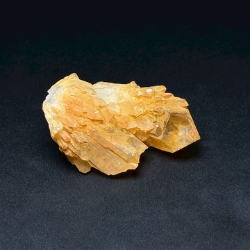 黃金療癒者原礦｜98.8g 馬達加斯加 豐盛 喜悅 紮實落地穩定 天然水晶原礦 S25BU17-208