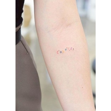「創造力」CREATE 紋身貼紙 微刺青 輕紋身 紋身貼 打卡 超美 抖音同款 性感 抖音 直播 海邊 文字 草寫 彩虹