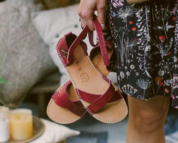 皮革涼鞋、酒紅色涼鞋、波爾多女士涼鞋、女士涼鞋、夏季鞋