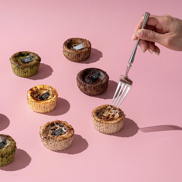 3天出貨【el postre 帛絲翠】8cm迷你巴斯克蛋糕 2+2/組 蔓越莓抹茶 + 栗子苦甜巧克力-低溫配送 #520 #生日 #情人節 #甜點 #起士蛋糕 #生日蛋糕 #彌月 #禮盒