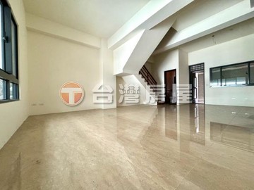 立新國小旁雙車電梯別墅｜台中市大里區立仁路