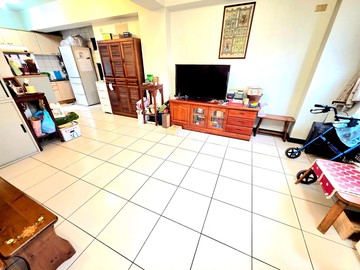 住商義翔*新莊邊間一層一戶華夏大三房｜新北市新莊區新莊路