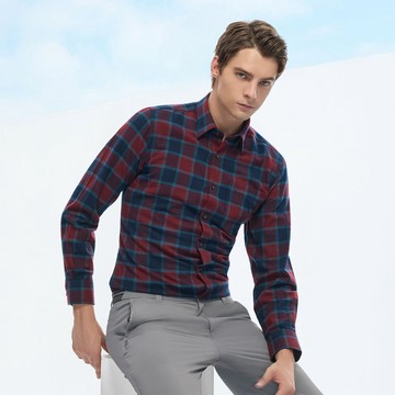 Pierre Cardin 男襯衫 磨毛保暖純棉保暖柔順抗皺休閒素面長袖襯衫_紅藍格(53980-38)