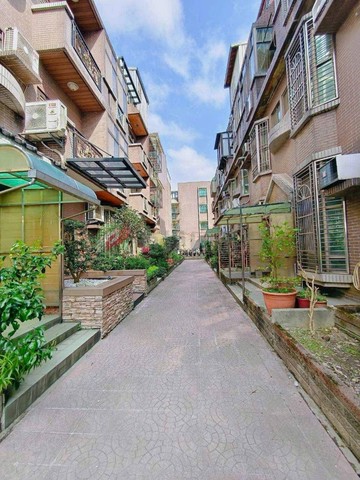 高鐵南路人車分道花園別墅｜桃園市楊梅區楊新路四段