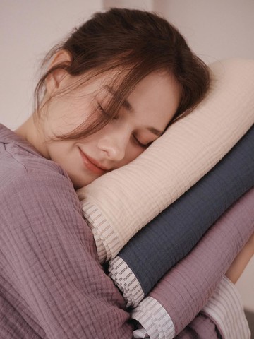 Double Stripe Piping Cotton Blanket