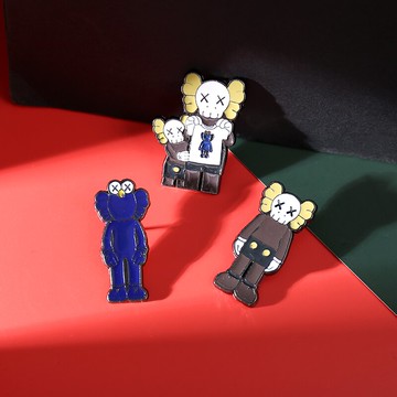 日系卡通kaws芝麻街胸生包包嘻哈意配情徽章