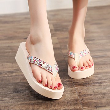 人字拖女簡約高跟防滑時尚網紅外穿海邊沙灘鞋松糕厚底一字涼拖鞋