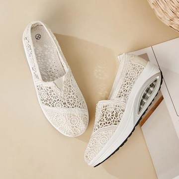 搖搖鞋女2025夏季厚底氣墊休閑鞋淺口一腳蹬鏤空媽媽鞋透氣網面鞋