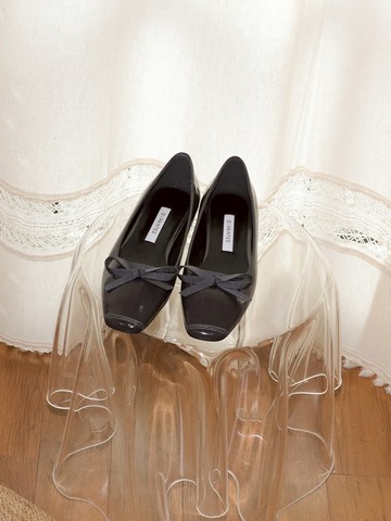 Vesta Flats - 2 Colors