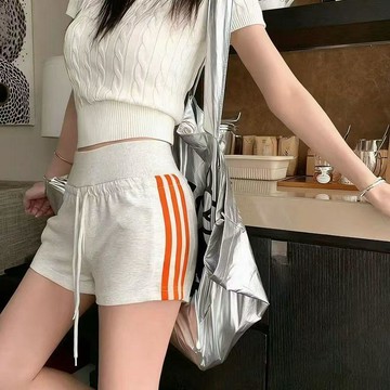 【 𝑭𝒍𝒐𝒘𝒆𝒓𝒔𝒆𝒂】’阿狄馬多巴胺2026氣質名媛ins風短褲修身顯瘦性感包臂短褲夏新款