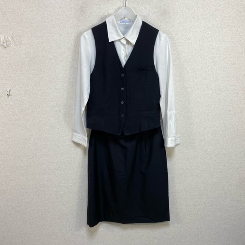 13点 会社制服 女子制服 | LINEブランドカタログ