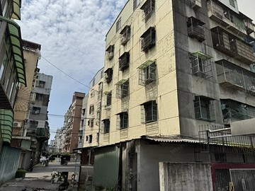 幸福.佳瑪邊間黃金三樓大房大廳｜新北市新莊區中誠街