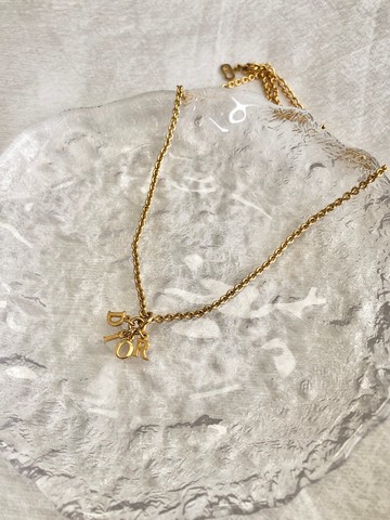 創建、編輯、上傳 Christian Dior 迪奧 項鍊 金色 DIOR Logo vintage 古董 8bj5dv
