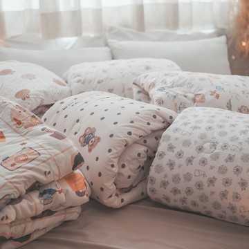 擁抱被 6x7尺 手感軟糯 可水洗 充棉Q彈 兩款可選