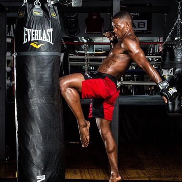 【練拳擊嗎】【幾百的貨】家用懸掛式吊式沙包健身訓練拳擊沙袋