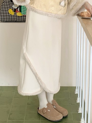 米白色 秋冬少女毛絨保暖鬆緊腰復古裙子 新中式中秋春節改良長裙