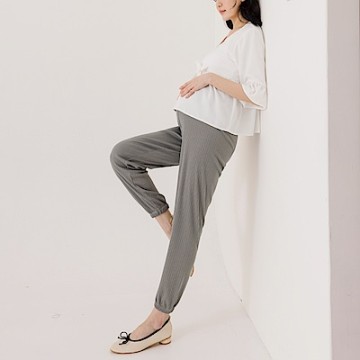 OB嚴選-彈力坑條V字交叉腰頭顯瘦孕婦縮口褲