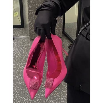 法式尖頭高跟鞋女2025年春季新款方扣時尚水鉆玫紅色性感細跟單鞋