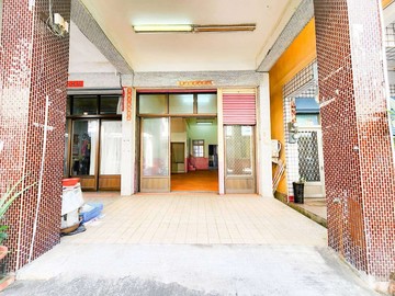 (獨)右昌國中商圈臨路透天店住｜高雄市楠梓區右昌一巷
