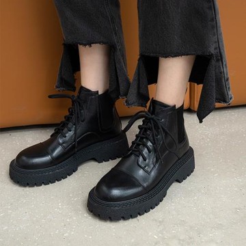 2025秋英倫風馬丁靴女粗跟短靴真皮平底切爾西厚底棕色機車靴黑色