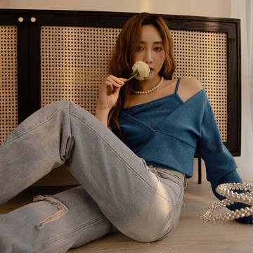 OB嚴選 兩件式針織V領短版上衣套裝 《AB18019》現貨/女裝/時髦