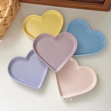 愛心盤子家用可愛迷你陶瓷餐具菜碟吐骨碟蘸料ins風餐前菜碟子