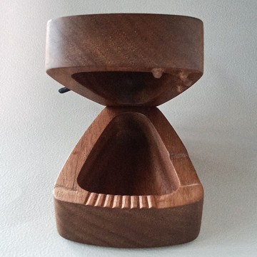 Twist Pro-s，一種可以調節音調並發出音樂聲音的響板