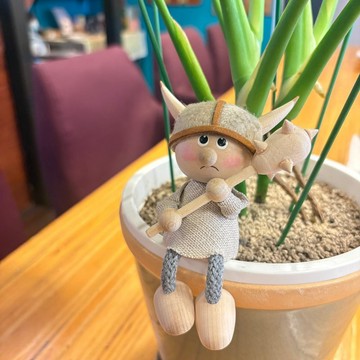 Skandinavisk Hemslojd✧˖° 斯堪地那維亞手工藝品 職人手作 維京男孩 小擺飾